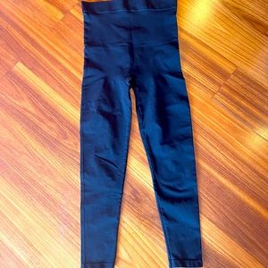 Blanqi Size M Post Partum leggings